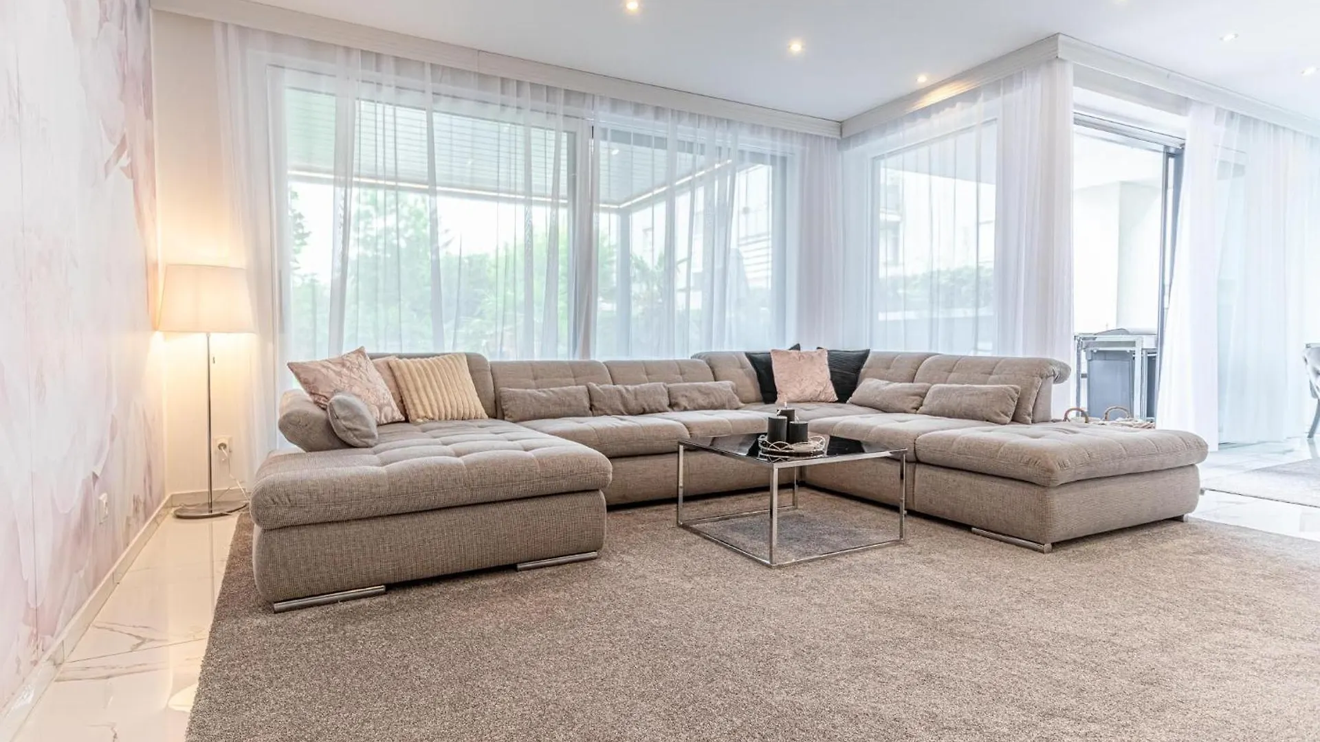 Luxury Vienna 6Br Villa With Private Pool & Sauna - Pets Allowed 0*,  Austria