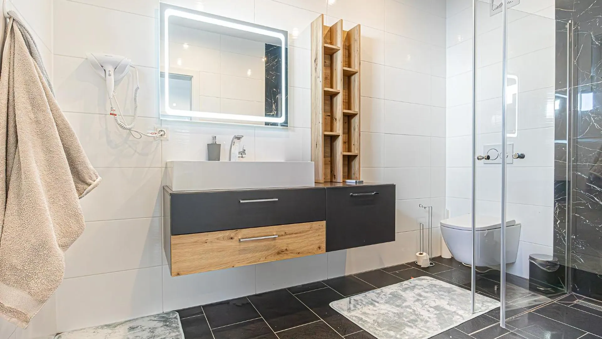 Luxury Vienna 6Br Villa With Private Pool & Sauna - Pets Allowed