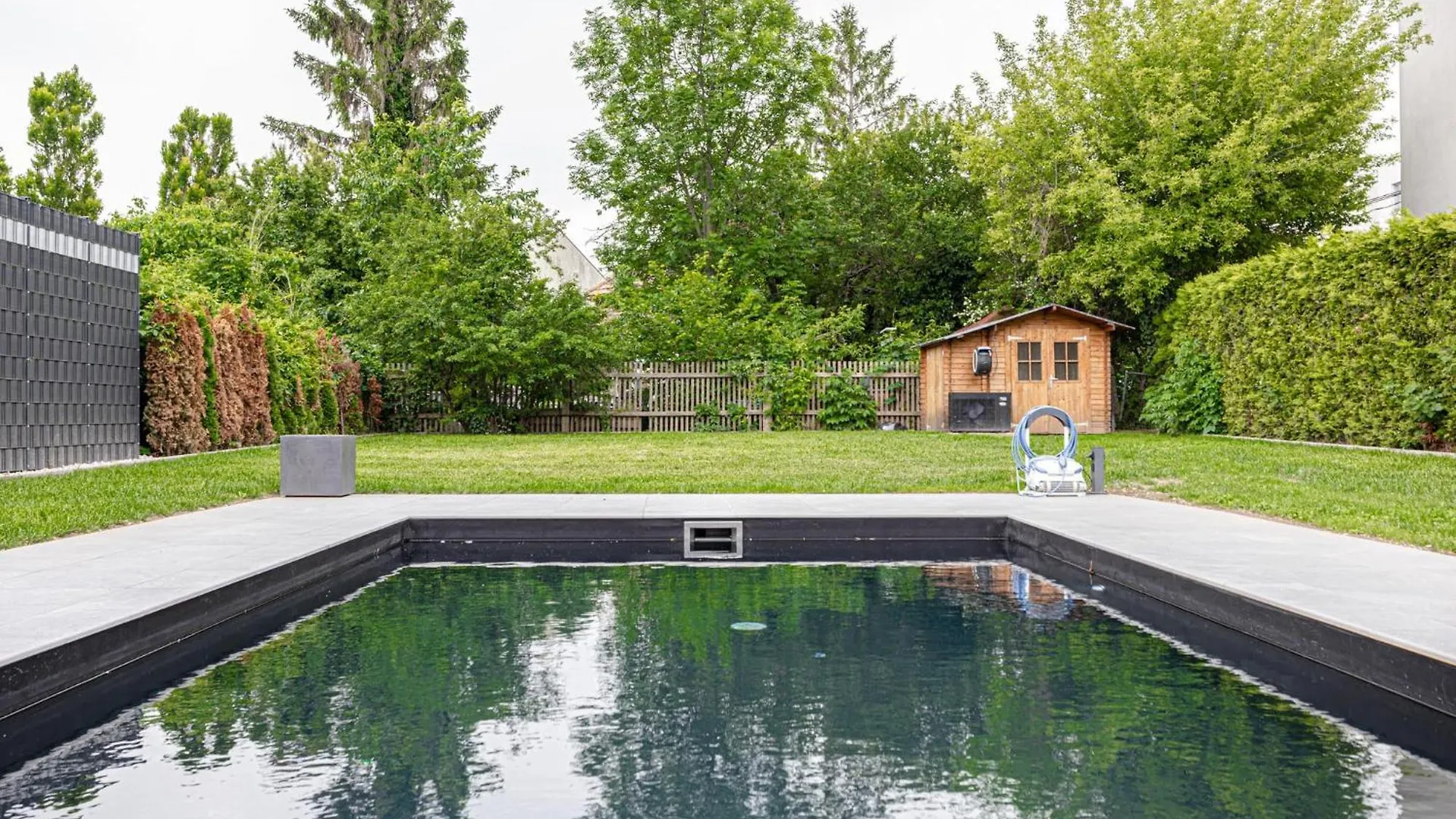 Luxury Vienna 6Br Villa With Private Pool & Sauna - Pets Allowed