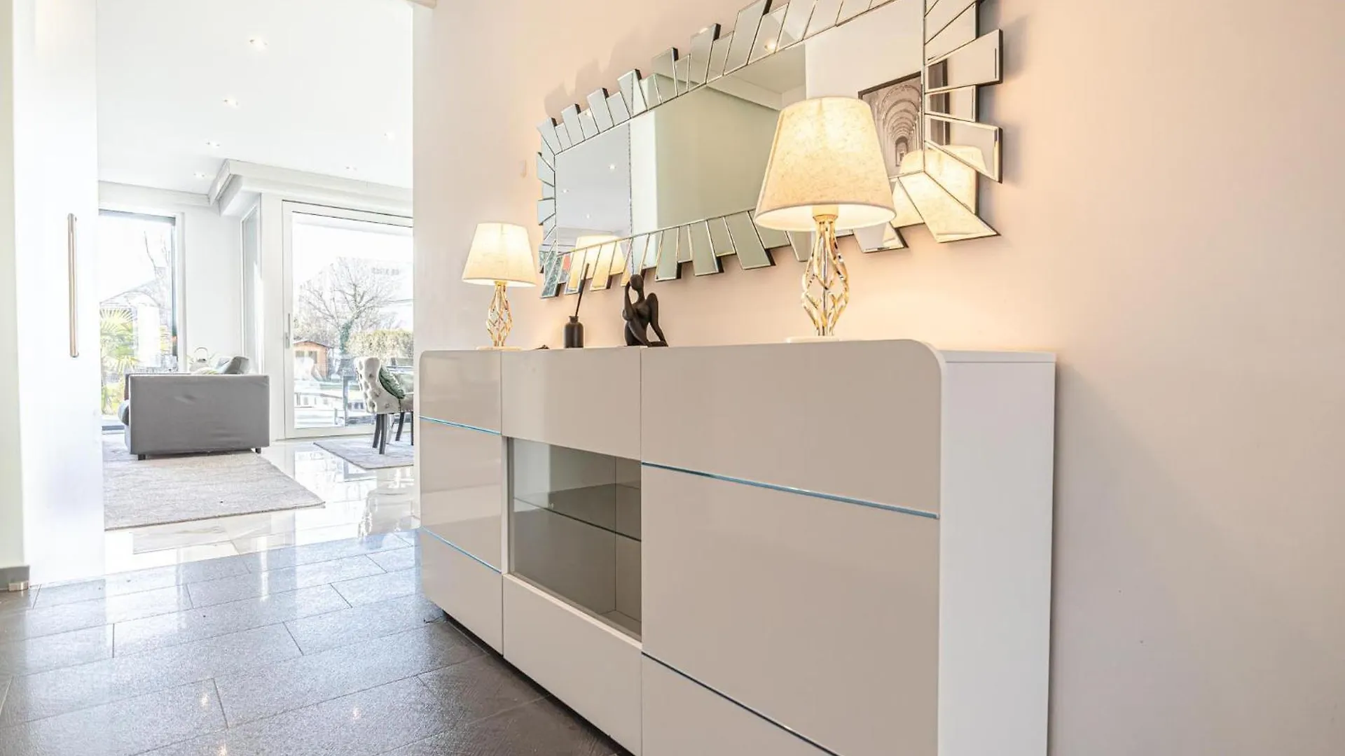 Luxury Vienna 6Br Villa With Private Pool & Sauna - Pets Allowed