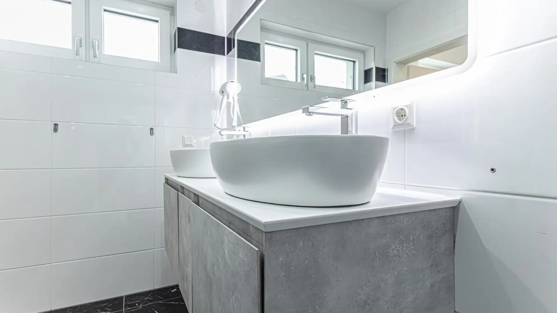 Luxury Vienna 6Br Villa With Private Pool & Sauna - Pets Allowed Austria