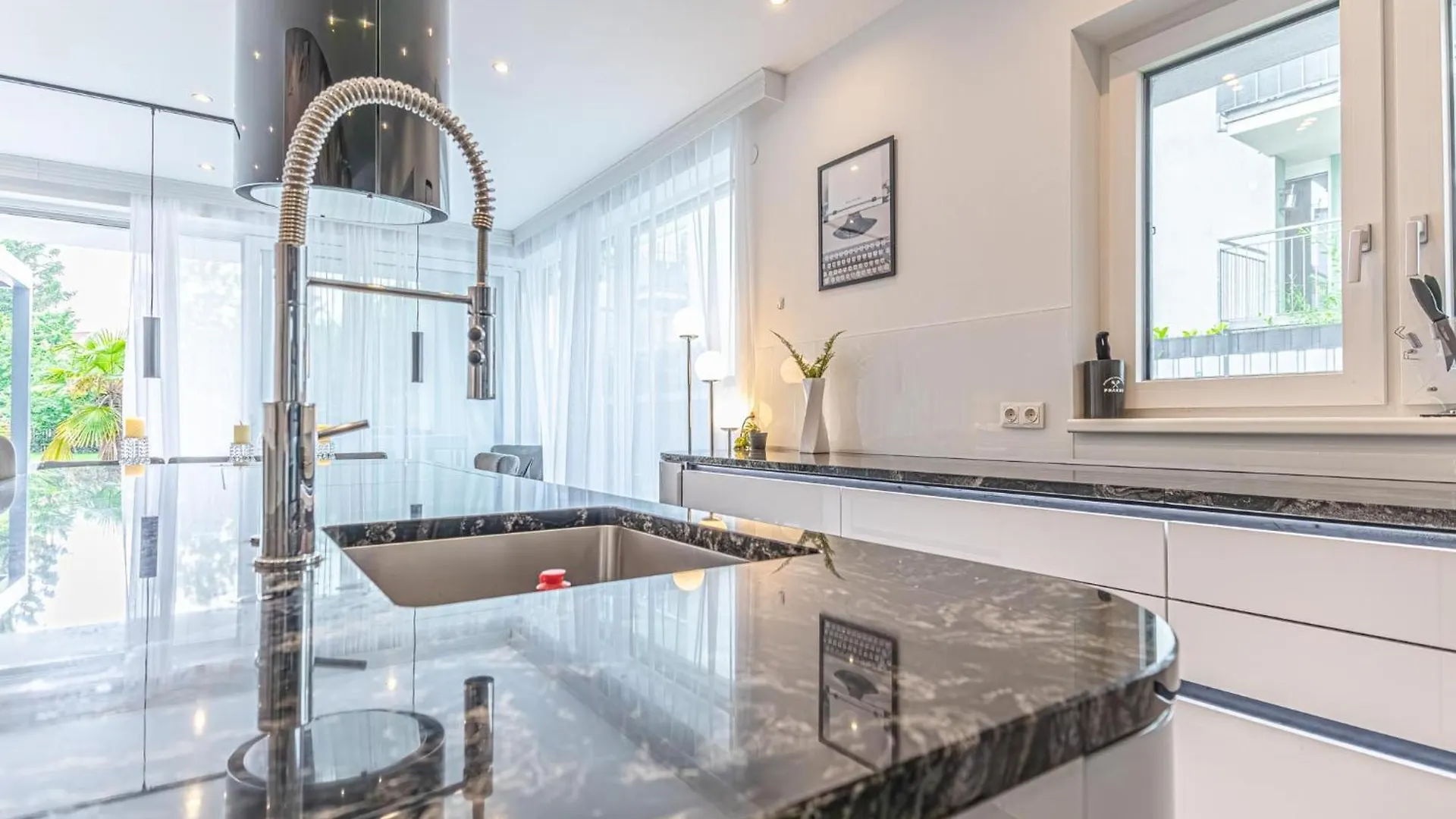Luxury Vienna 6Br Villa With Private Pool & Sauna - Pets Allowed