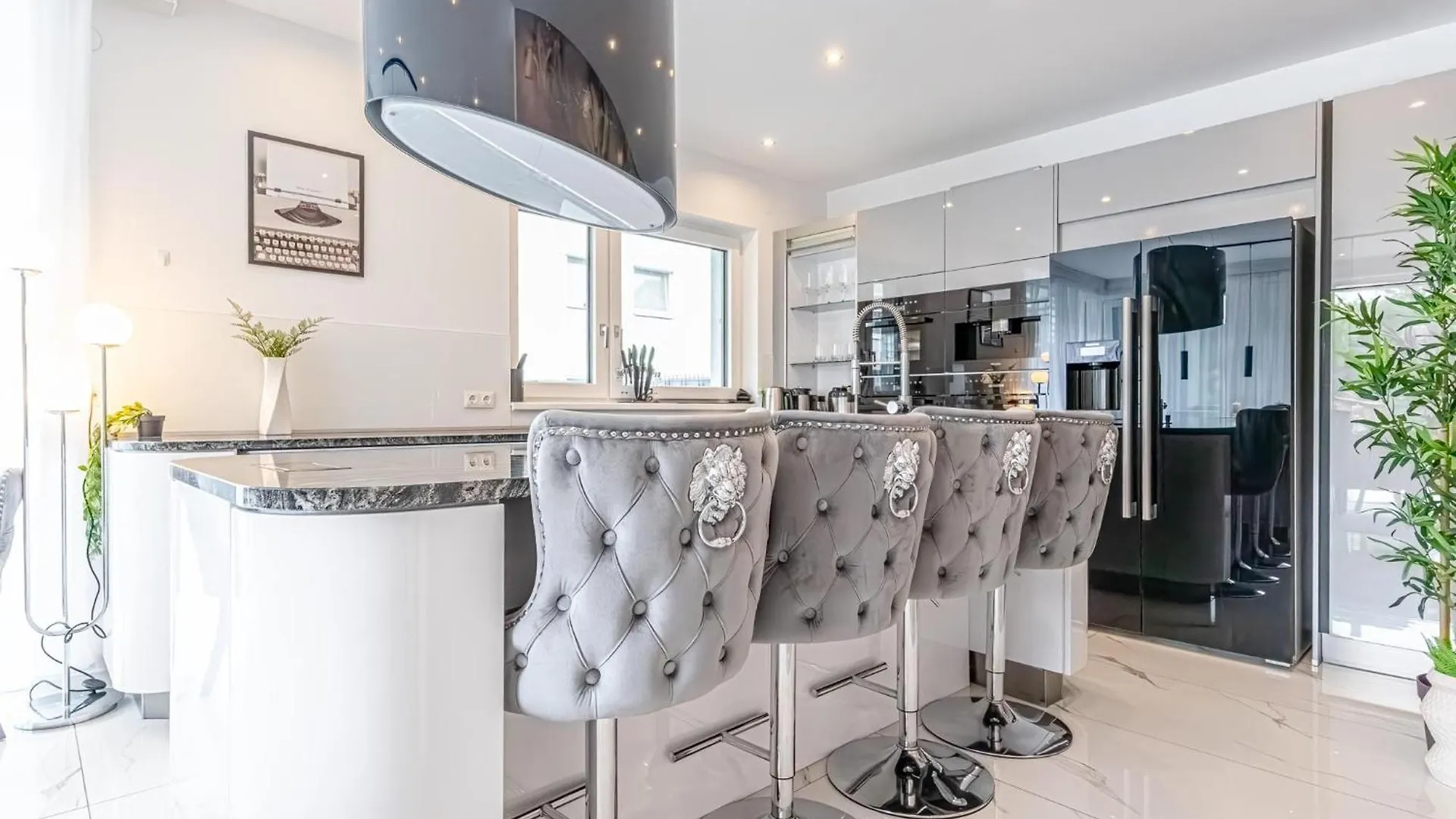 Luxury Vienna 6Br Villa With Private Pool & Sauna - Pets Allowed