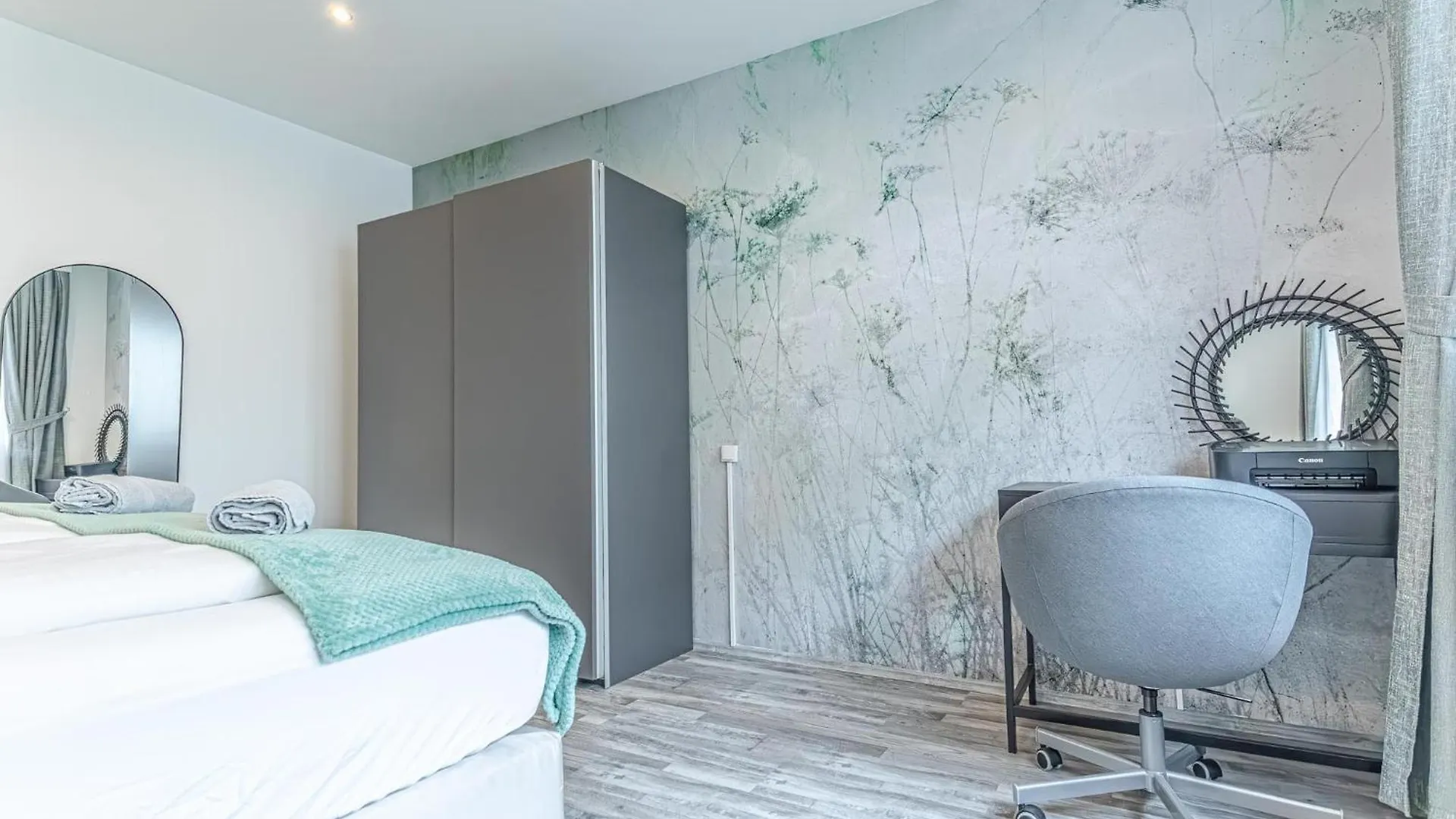 Luxury Vienna 6Br Villa With Private Pool & Sauna - Pets Allowed