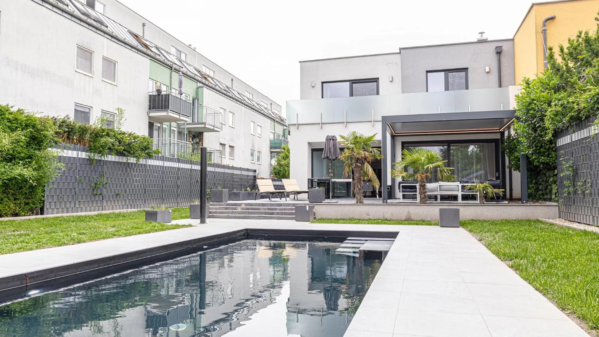 Luxury Vienna 6Br Villa With Private Pool & Sauna - Pets Allowed